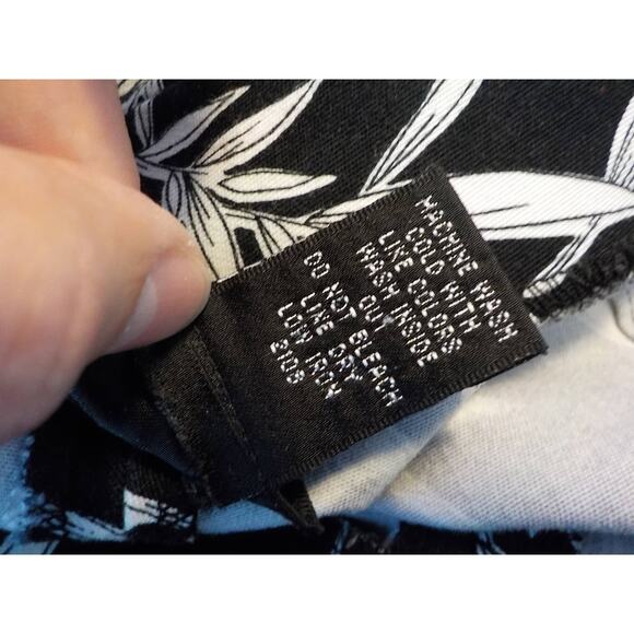 Rafaella Black Crop Pants with Leaves Print Women size 6 Stretch Cotton Zip Up - Picture 4 of 5